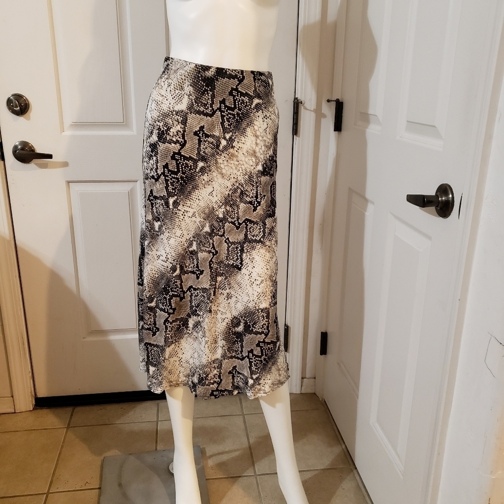 NWT $79 Sanctuary Queensnake Everyday Midi Skirt Size Small